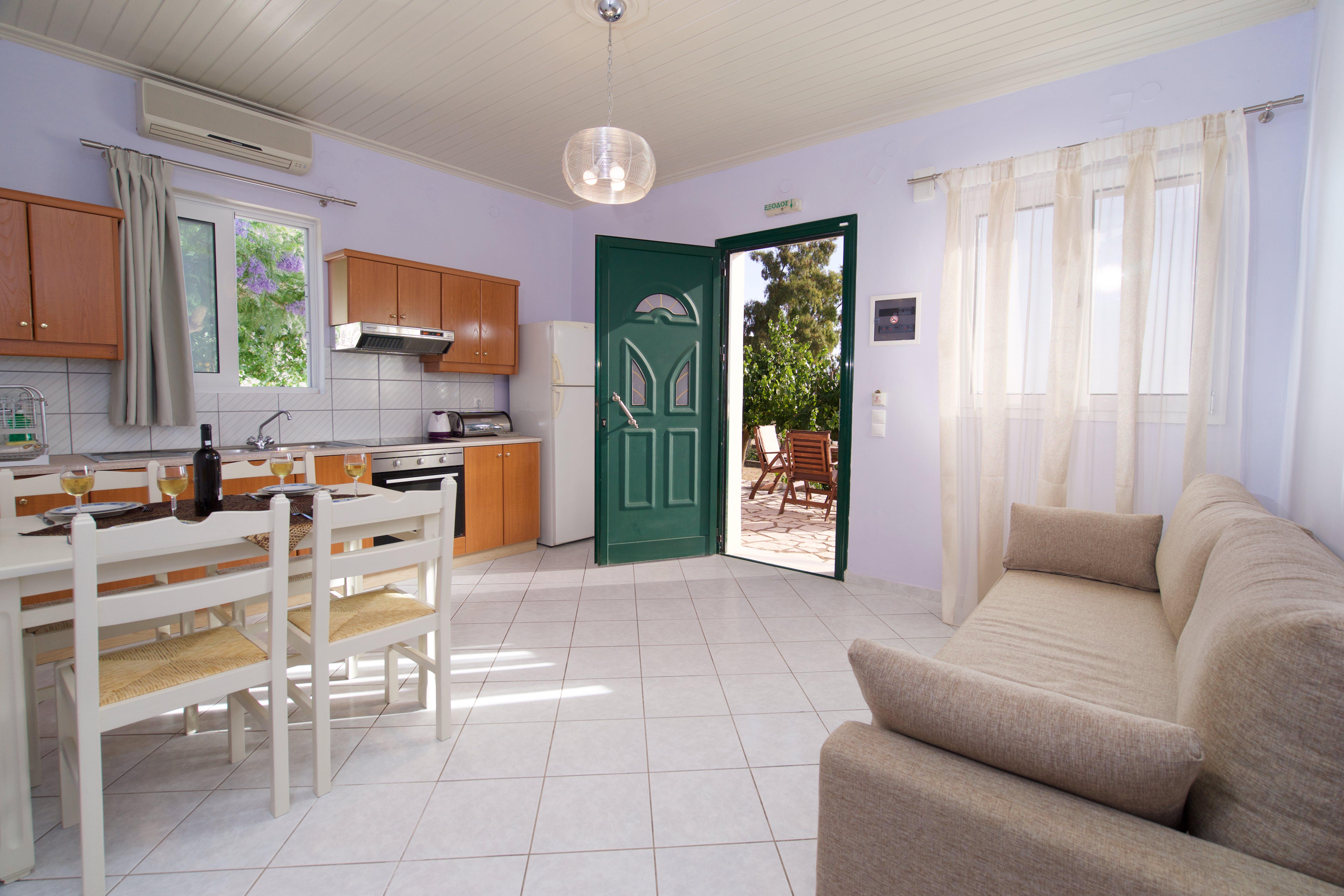 Studios Vrionis Panoramic Sunset Mesovounia  Exterior photo